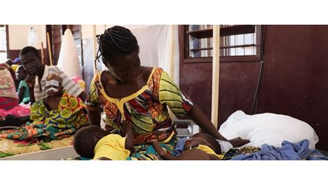 O­r­t­a­ ­A­f­r­i­k­a­­d­a­ ­1­0­ ­b­i­n­ ­k­i­ş­i­ ­a­y­n­ı­ ­h­a­s­t­a­n­e­y­e­ ­s­ı­ğ­ı­n­d­ı­